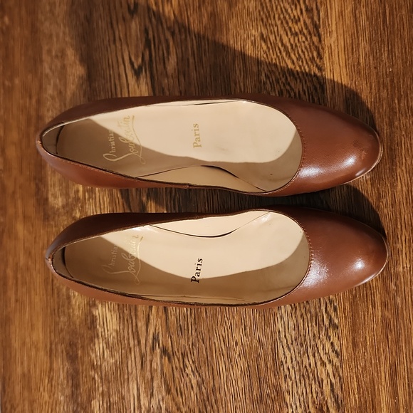 Christian Louboutin Shoes - Women's christian Louboutin pumps